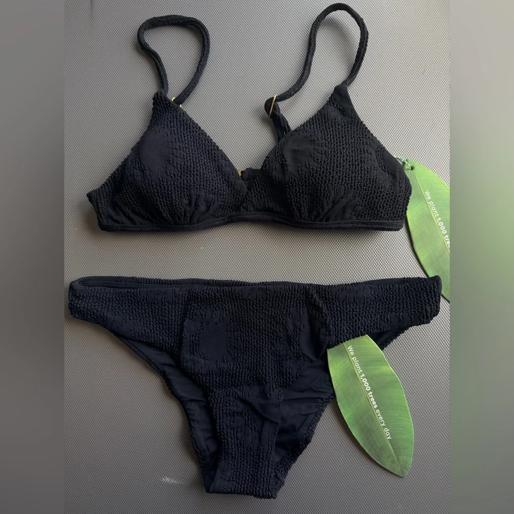 FARM RIO BLACK SUNNY BIKINI TOP AND BOTTOM SET